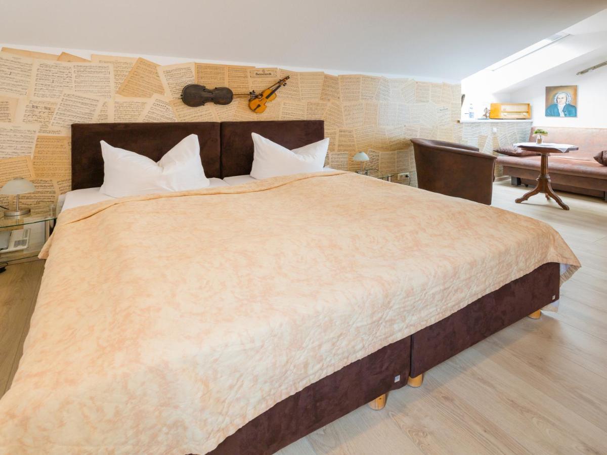 Hotel & Ferienwohnungen Bohlenblick Saalfeld Saale Εξωτερικό φωτογραφία